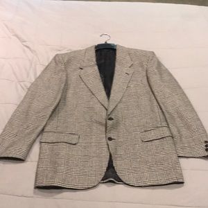 White and black plaid wool blazer